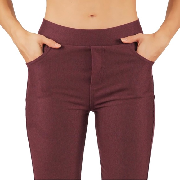 CODEFIT Burgundy Color Capri Pants with Pockets - Picture 5 of 12